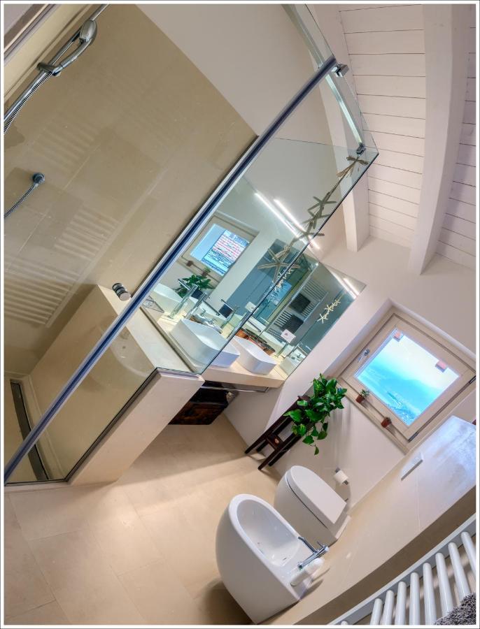 Villa Aquarius - Larihome A08 Vercana Eksteriør billede